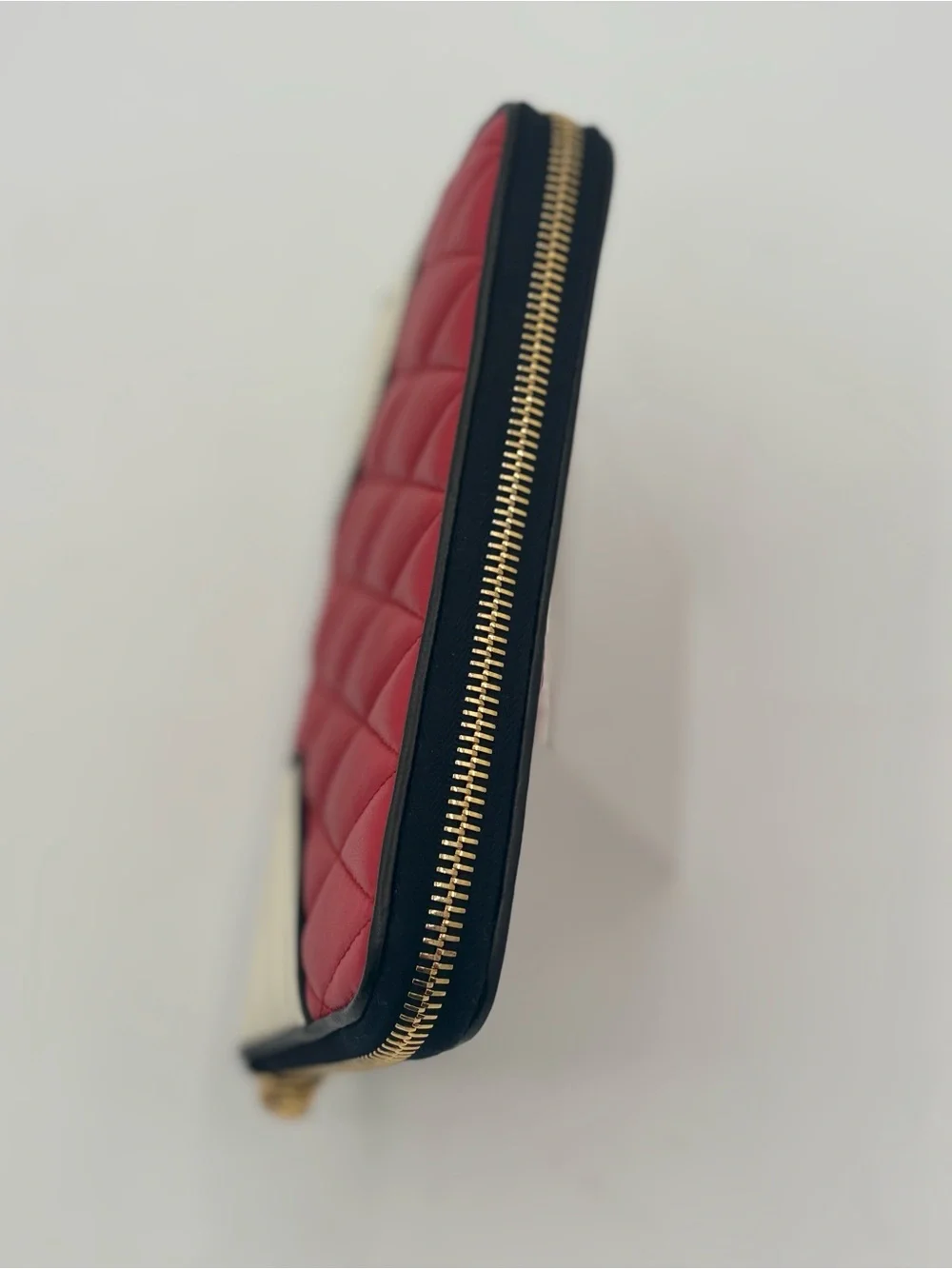 Miu Miu Rosso & Bianco Quilted Nappa Leather Zip Around Wallet - Picture 6 of 10